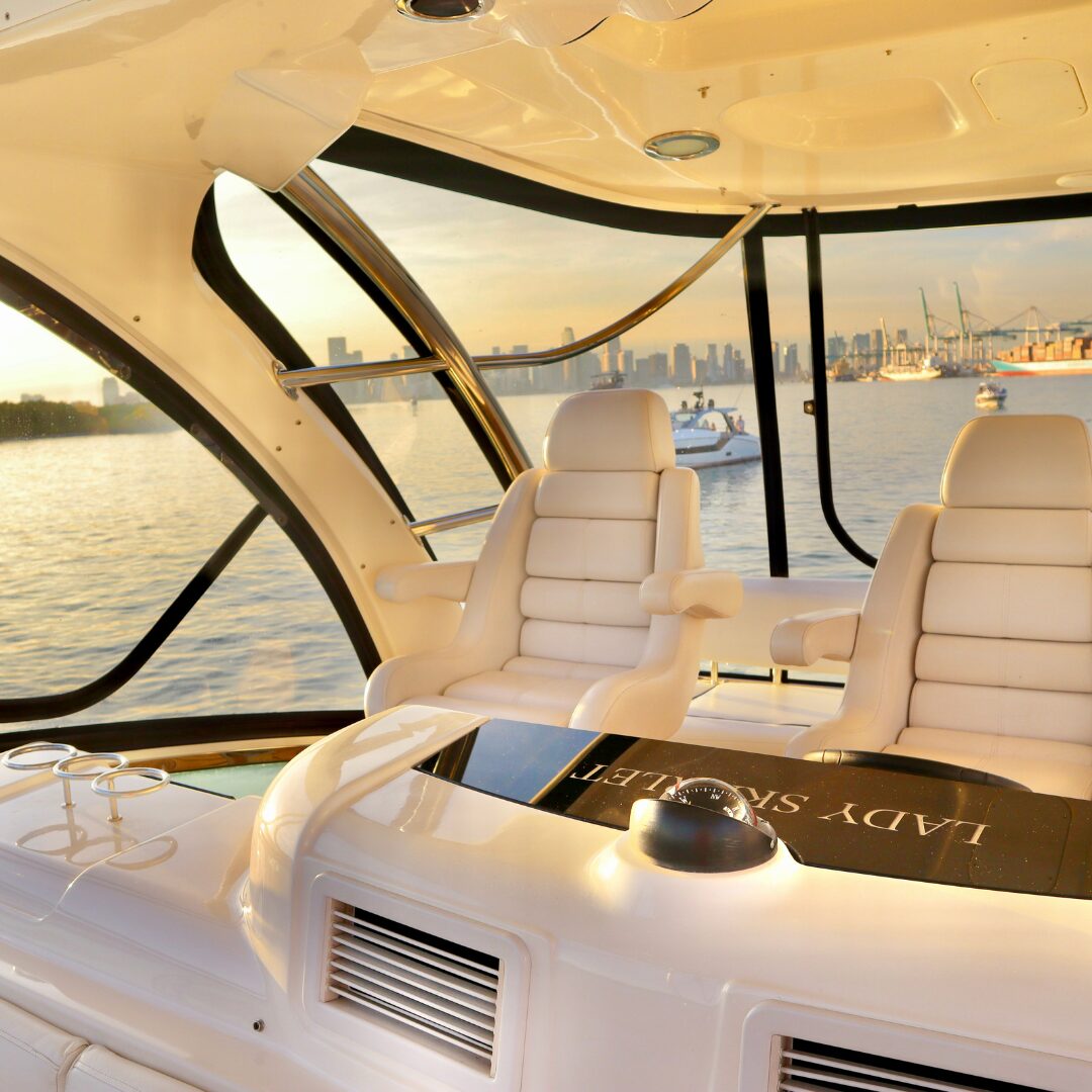 yacht party in miami