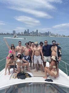 Preparativos día Yate Miami